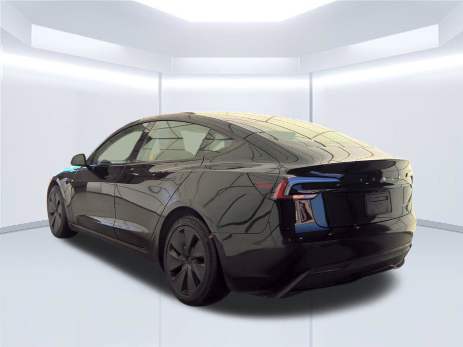 Used 2024 Tesla Model 3 Long Range AWD/4WD image 4