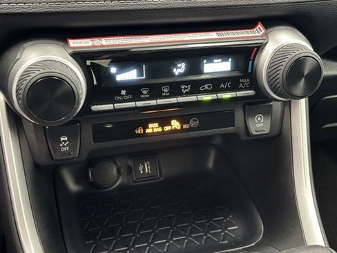 Used 2025 Toyota RAV4 LE image 23