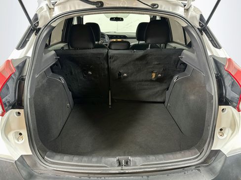 Used 2018 Nissan Kicks SV FWD image 23