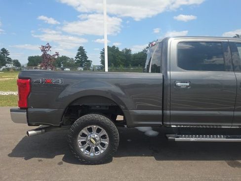 Used 2018 Ford F250 XLT w/ XLT Premium Package AWD/4WD image 7