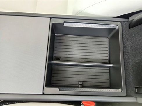 Used 2026 Tesla Model Y 2WD image 48