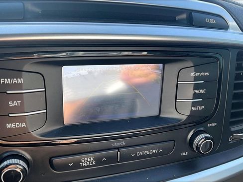 Used 2016 Kia Sorento AWD w/ LX Convenience Package image 21