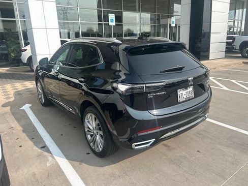 Used 2025 Buick Envision Avenir AWD/4WD image 5