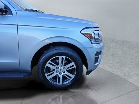 Used 2024 Ford Expedition Limited image 31