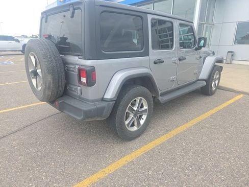 Used 2020 Jeep Wrangler Unlimited Sahara AWD/4WD image 2