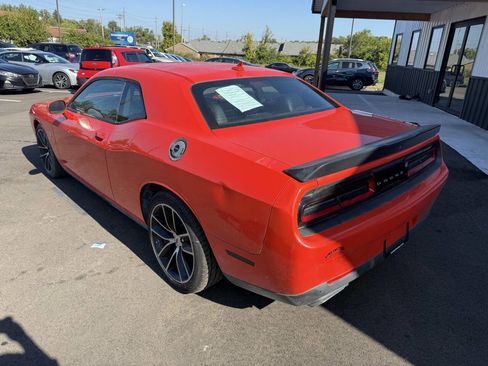 Used 2017 Dodge Challenger R/T Scat Pack w/ Leather Interior Group image 13