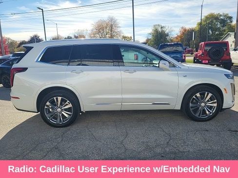 Used 2022 Cadillac XT6 Premium Luxury w/ Technology Package image 36