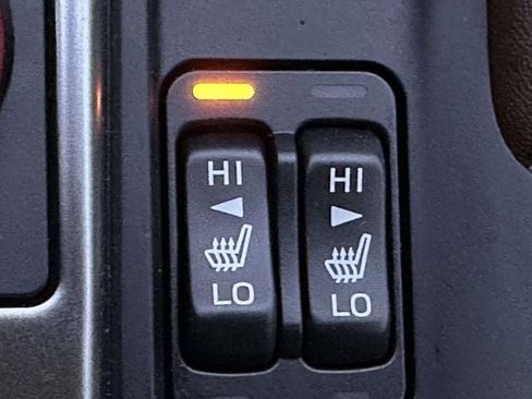 Used 2023 Subaru Forester Touring image 36