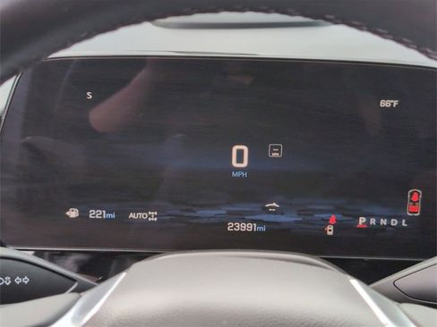 Used 2025 Chevrolet Tahoe Z71 image 12