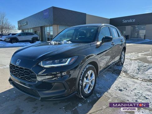 Used 2025 Honda HR-V LX image 1