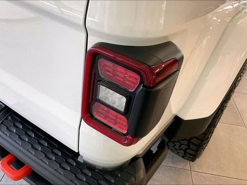 New 2026 Jeep Gladiator Mojave image 12
