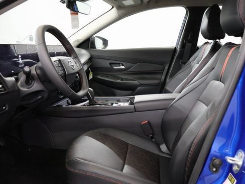 New 2026 Nissan Sentra SR w/ SR Premium Package FWD image 12