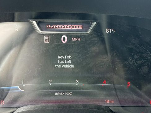 New 2026 RAM 2500 Laramie AWD/4WD image 27