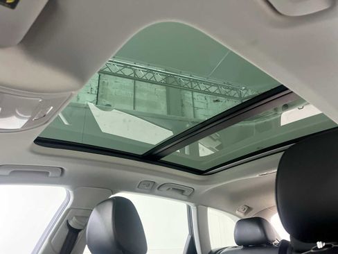 Used 2014 Audi A4 Premium Plus w/ Premium Plus Package image 16