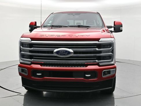 Used 2023 Ford F250 Limited AWD/4WD image 2