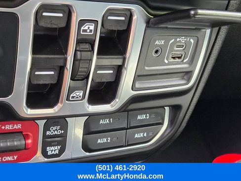 Used 2024 Jeep Wrangler Unlimited Rubicon AWD/4WD image 30