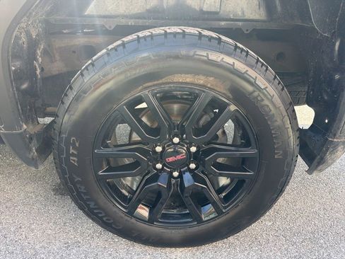 Used 2023 GMC Sierra 1500 Elevation image 11
