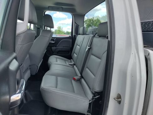 Used 2019 Chevrolet Silverado 2500 W/T AWD/4WD image 11