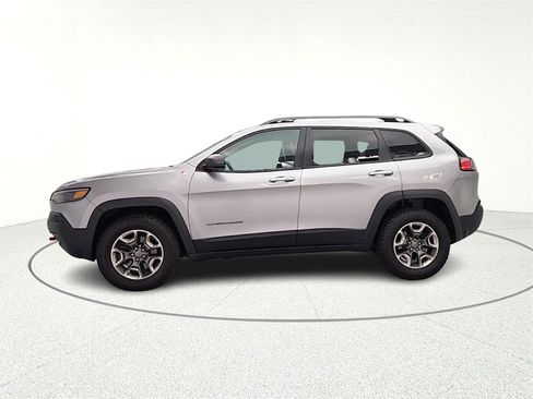 Used 2019 Jeep Cherokee Trailhawk w/ Comfort & Convenience Group image 4