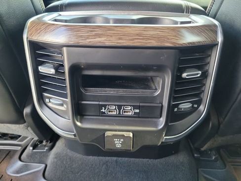 Used 2020 RAM 1500 Laramie image 14