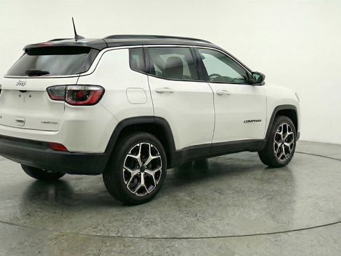 Used 2025 Jeep Compass Limited AWD/4WD image 7