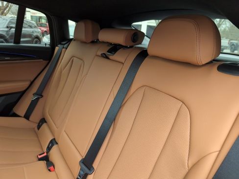 Used 2024 BMW X4 M40i image 19