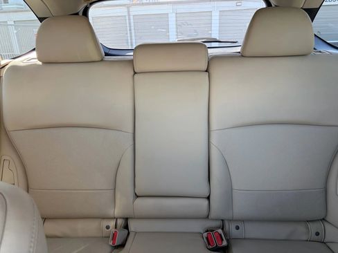 Used 2017 Subaru Outback 3.6R Limited image 15