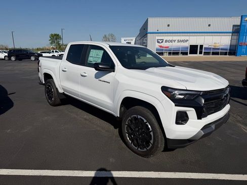 New 2026 Chevrolet Colorado Z71 w/ Z71 Convenience Package 2 AWD/4WD image 1