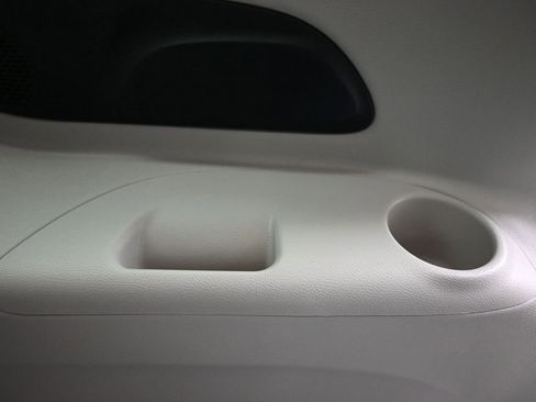 Used 2020 Chrysler Pacifica Limited w/ Advanced Safetytec Group image 48