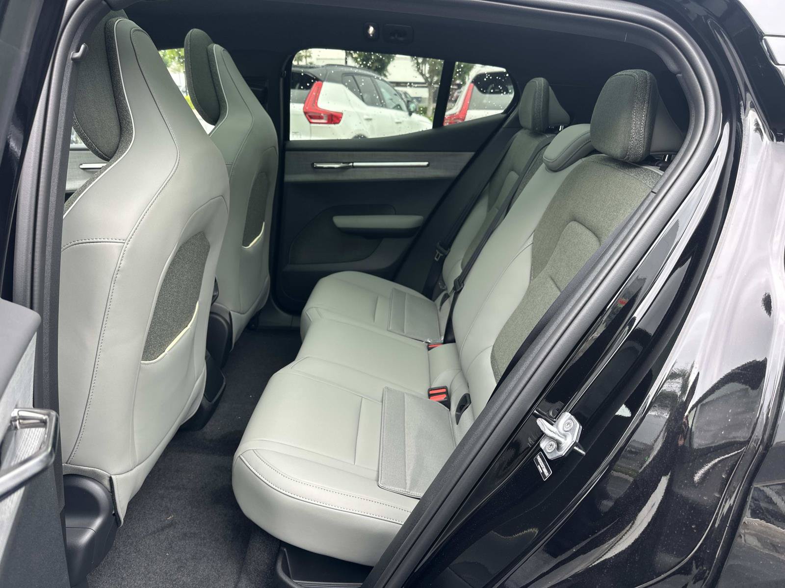 New 2026 Volvo EX30 Plus w/ Climate Package AWD/4WD image 16
