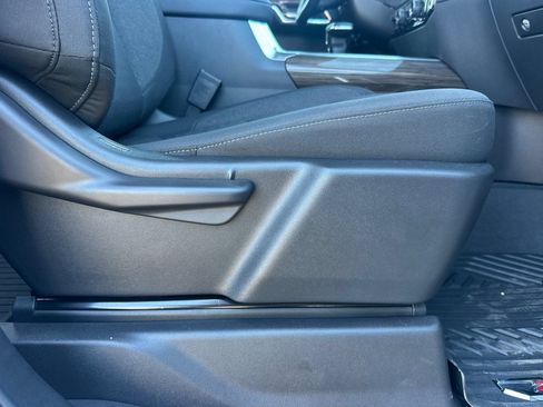 Used 2026 Chevrolet Silverado 1500 LT Trail Boss w/ Protection Package AWD/4WD image 22