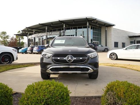 Used 2026 Mercedes-Benz GLC 300 4MATIC image 2