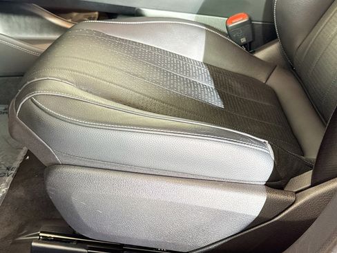 Certified 2023 Mercedes-Benz EQS 580 4MATIC Sedan image 18