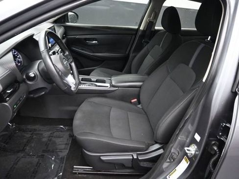 Used 2022 Nissan Sentra SV w/ All-Weather Package FWD image 16