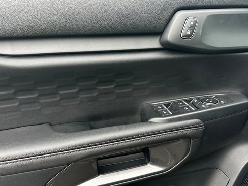 New 2025 Ford Ranger XLT w/ Black Appearance Package image 10