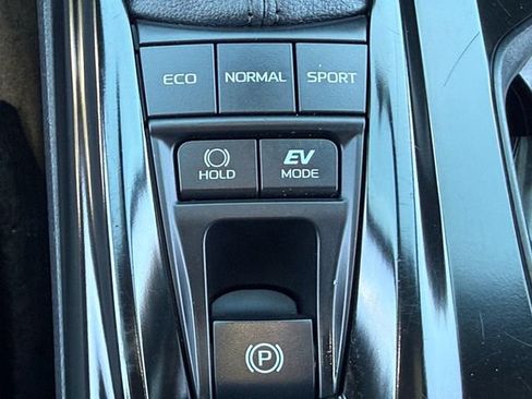Certified 2025 Toyota Camry SE FWD image 21