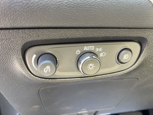 Used 2022 Buick Encore GX Essence w/ Advanced Technology Package FWD image 52