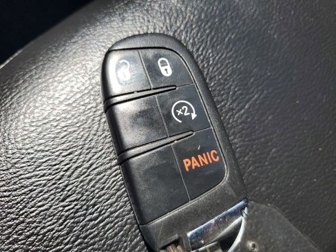 Certified 2018 Jeep Compass Latitude w/ Popular Equipment Group FWD image 28