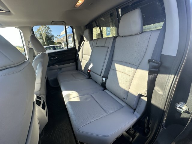 Used 2018 Honda Ridgeline RTL-E image 34