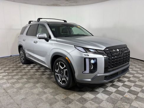 Used 2024 Hyundai Palisade Limited FWD image 1