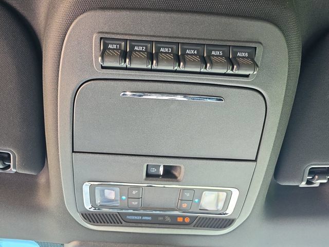 Used 2025 Ford F350 Platinum w/ FX4 Off-Road Package AWD/4WD image 32