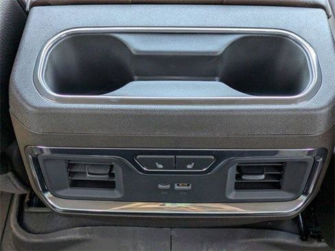 New 2025 GMC Sierra 2500 Denali w/ Denali Reserve Package image 17