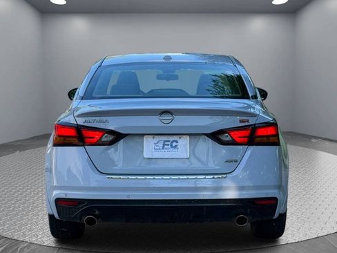 Used 2023 Nissan Altima 2.5 SR AWD/4WD image 5