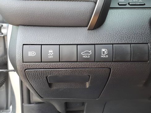 Certified 2023 Toyota Camry SE image 15