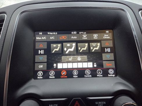 Used 2019 Dodge Durango SXT image 28