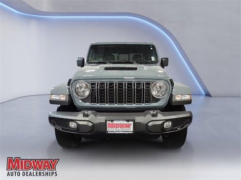 New 2025 Jeep Gladiator Sport image 8