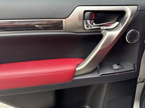 Used 2022 Lexus GX 460 Premium image 15