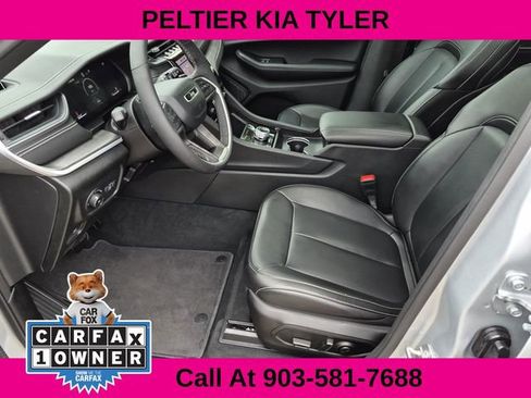 Used 2025 Jeep Grand Cherokee L Limited w/ Black Appearance Package RWD image 22