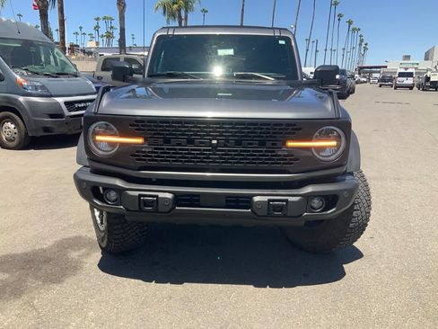 Used 2023 Ford Bronco Badlands w/ Sasquatch Package AWD/4WD image 2