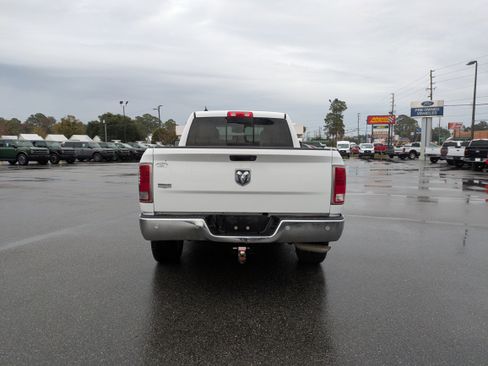 Used 2017 RAM 1500 Laramie w/ Convenience Group image 4